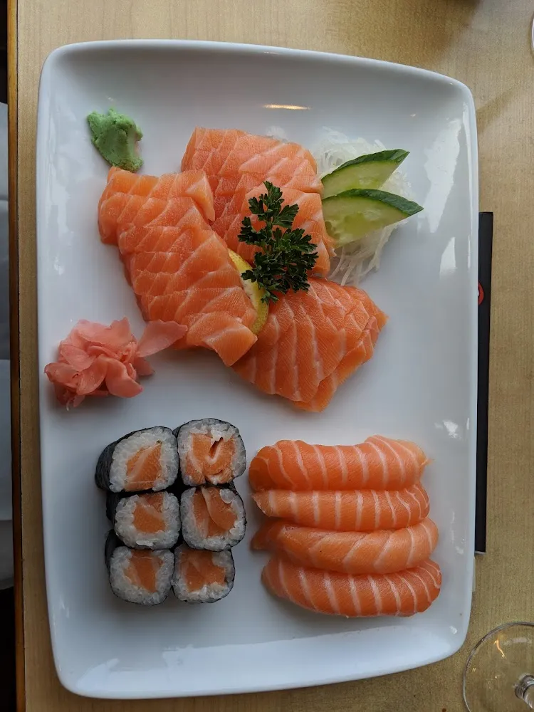 Sushis Makis Et Sashimis Saumon